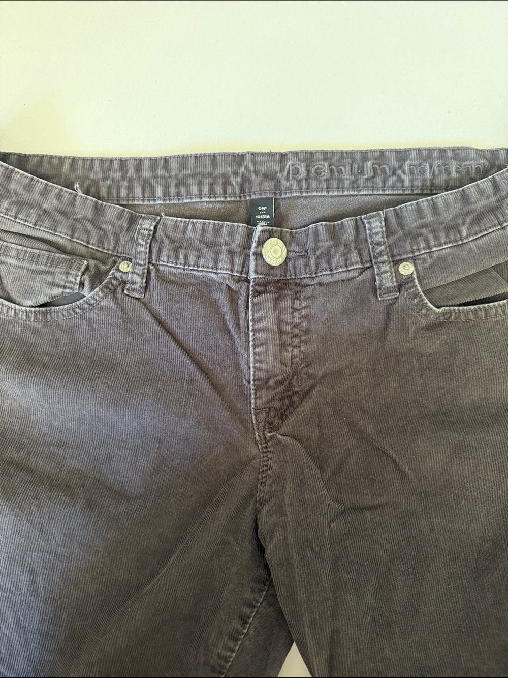 GAP Women’s Straight-Leg Corduroy Jeans in Deep Taupe